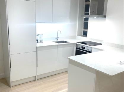 1 Bed Flat, Chelsea Cloisters, SW3