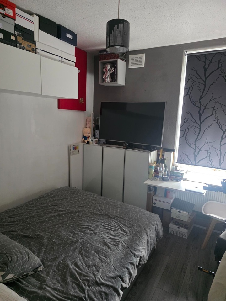 2 Bed Flat, Seldon House, SW8