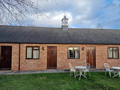 1 Bed Bungalow, Cadeby Lane, CV13