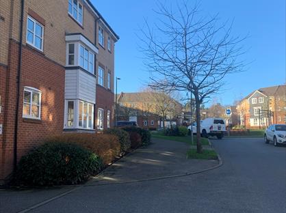 2 Bed Flat, Plomer Ave, EN11