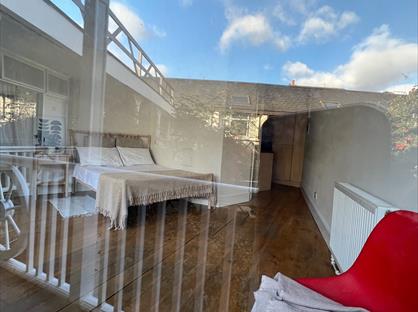 Studio Flat, Danbury Street, N1