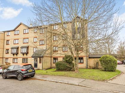 2 Bed Flat, Chestnut Road, SS16