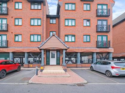 2 Bed Flat, South Ferry Quay, L3
