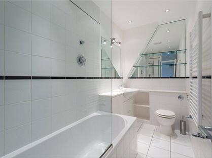 2 Bed Flat, Mount Ararat Road, TW10