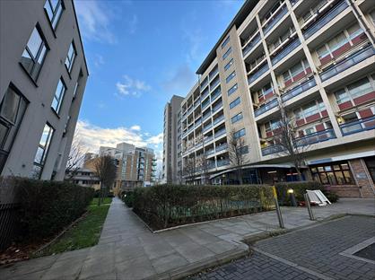 2 Bed Maisonette, Butler House, E14