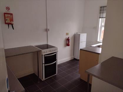 1 Bed Flat, New Road, DE56