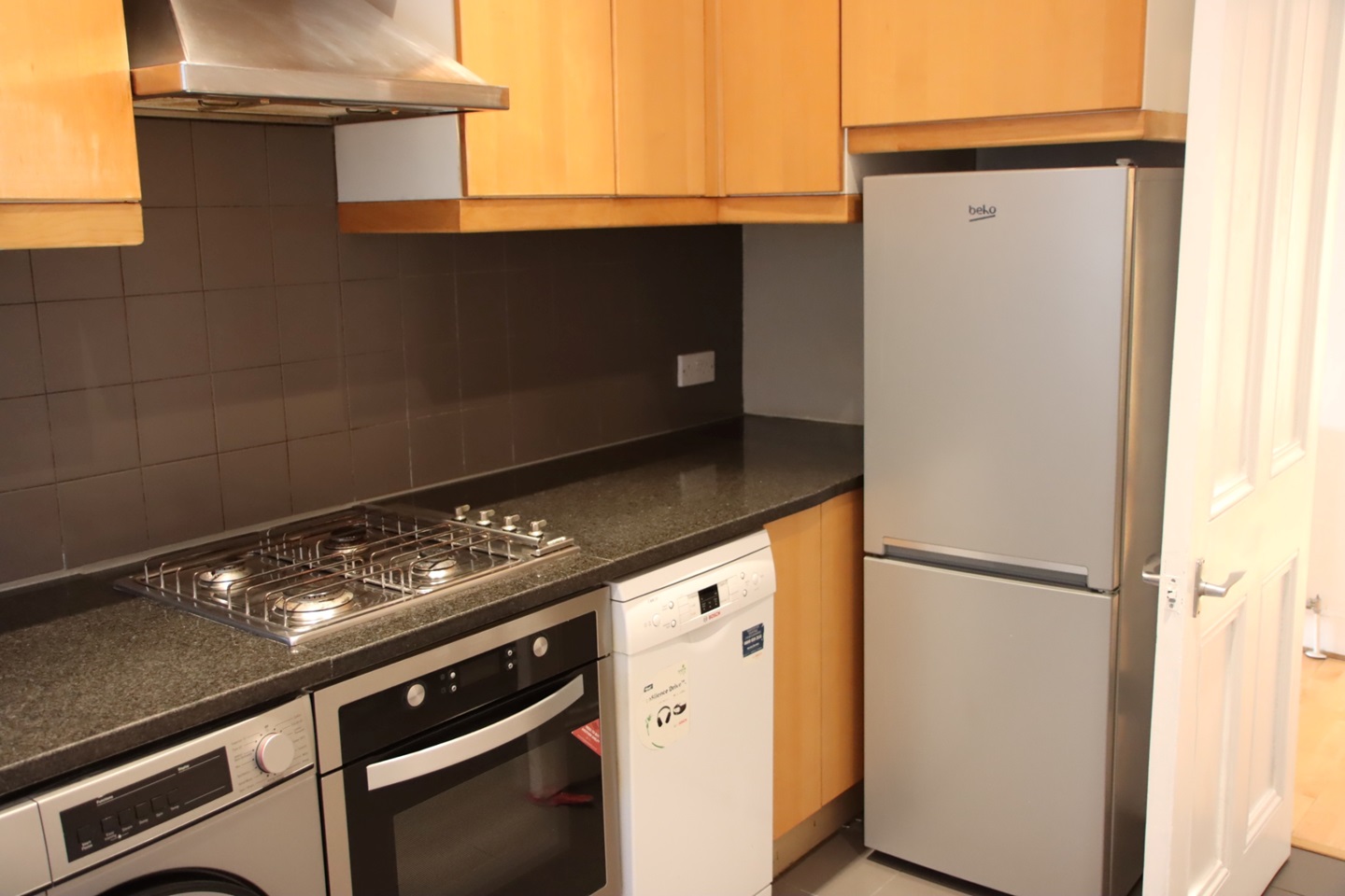 1 Bed Flat, Cavendish Road, SW12 photo 5