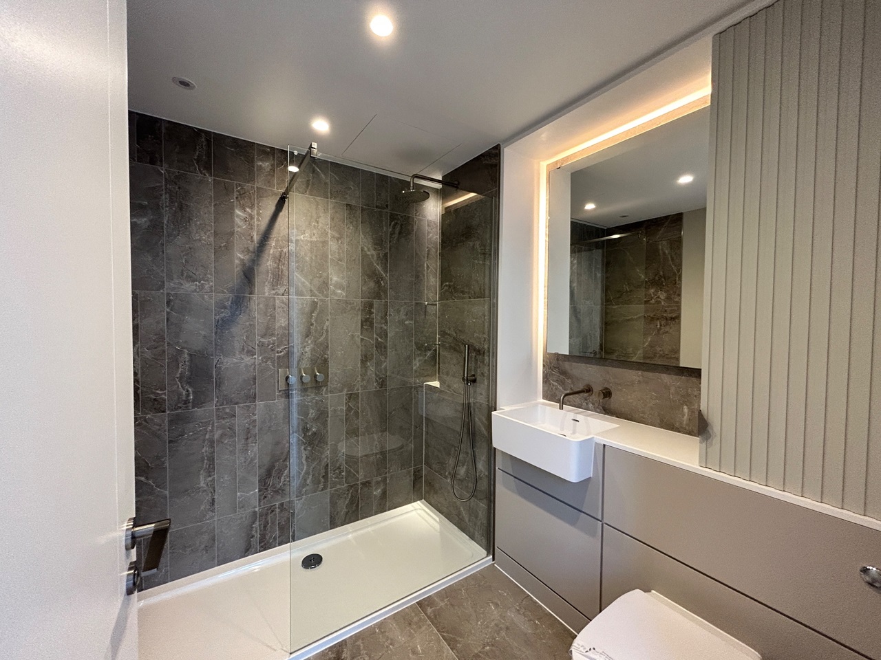 Additional image 11 of 2 Bed Flat, Kennington Lane, SE11, N1 7GU