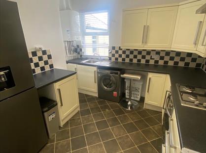 2 Bed Flat, Llandaff North, CF14