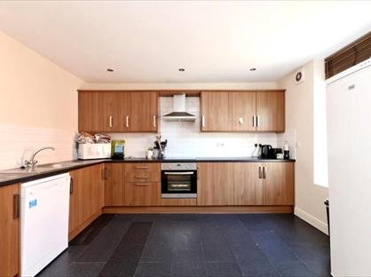 6 Bed Flat, Cemetery Road, S11