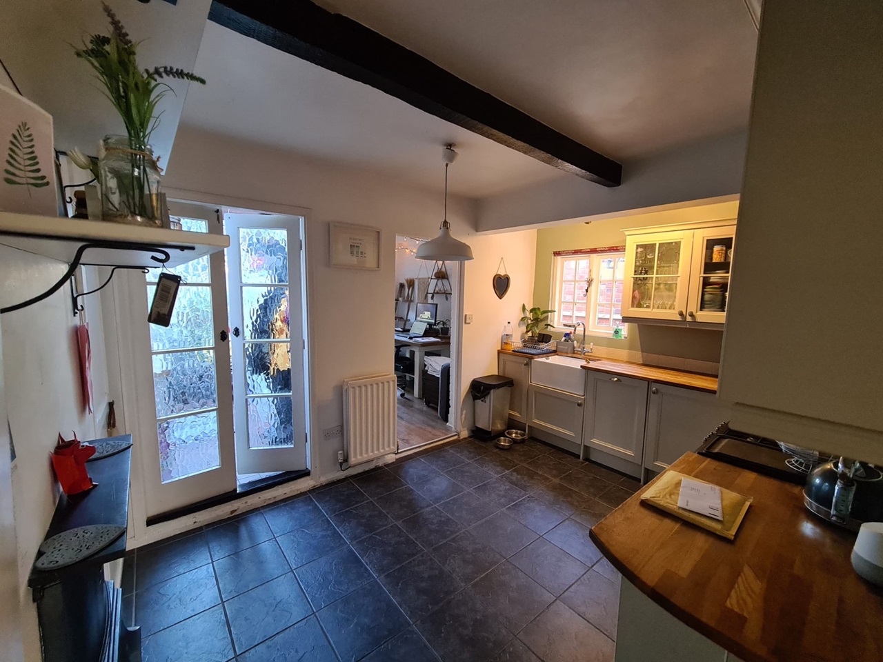 Wolston, Coventry 2 Bed SemiDetached House, Warwick Road, CV8 To