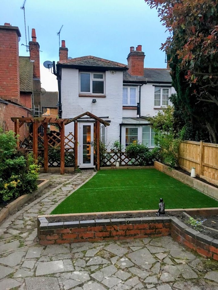 Wolston, Coventry 2 Bed SemiDetached House, Warwick Road, CV8 To