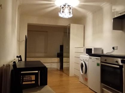 Studio Flat, Oakley Square, NW1