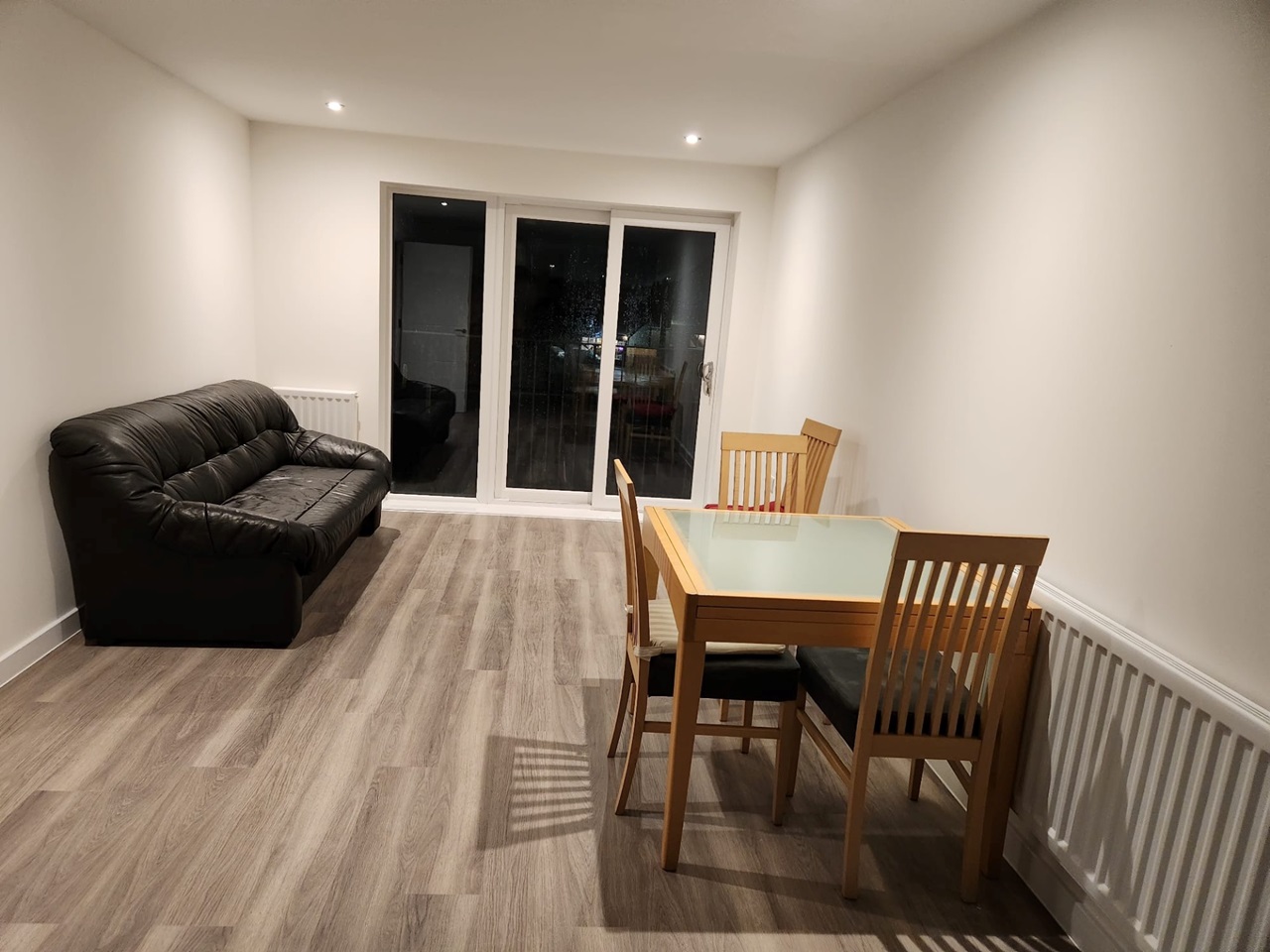Manchester - 2 Bed Flat, Talbot Road, M32 - To Rent Now for £1,250.00 p/m