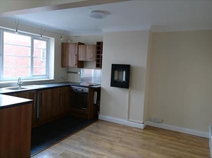 2 Bed Flat, King Georges Place, CM9