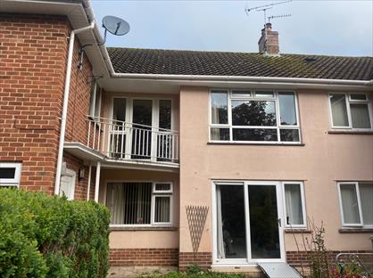 2 Bed Flat, Linden Court, DT1