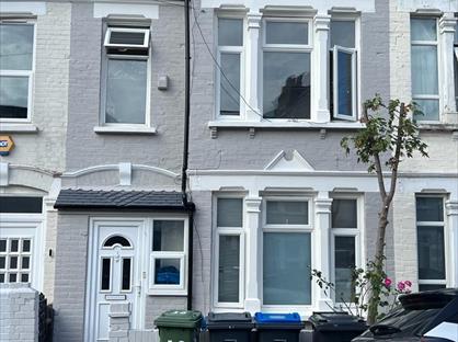 4 Bed Terraced House, Ashbourne Road, CR4