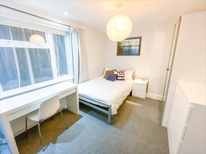 Room in a Shared House, Beechwood Villas, RH1