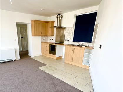 2 Bed Flat, Market Jew Street, TR18