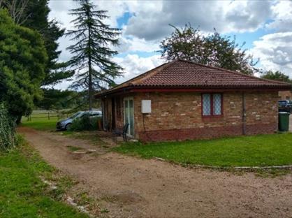 1 Bed Detached House, Bishops Lane, RG42