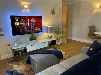 2 Bed Flat, Rudge House, RH19