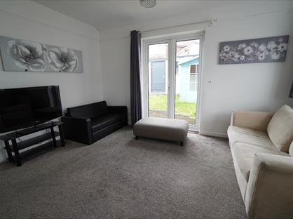 2 Bed Bungalow, Bedonwell Road, DA7