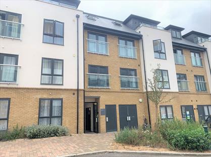 1 Bed Flat, Sapphire Court, WD17