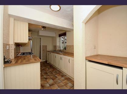 4 Bed Semi-Detached House, Poulter Avenue, PE2