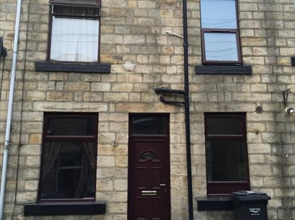2 Bed Terraced House, Glen View Street, OL14