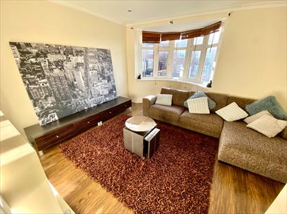 2 Bed Flat, Tantobie Road, NE15
