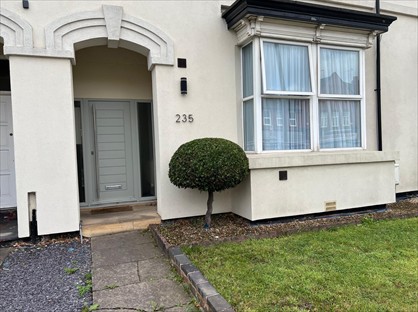 1 Bed Flat, Penn Road, WV4