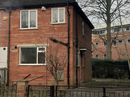 2 Bed Semi-Detached House, Newton View, LS7