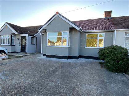 2 Bed Semi-Detached House, Eastern Avenue East, RM1