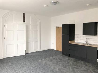 1 Bed Flat, The Square, DN22