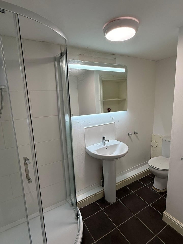 Additional image 3 of 1 Bed Flat, Hall Lane, LS12, N1 7GU