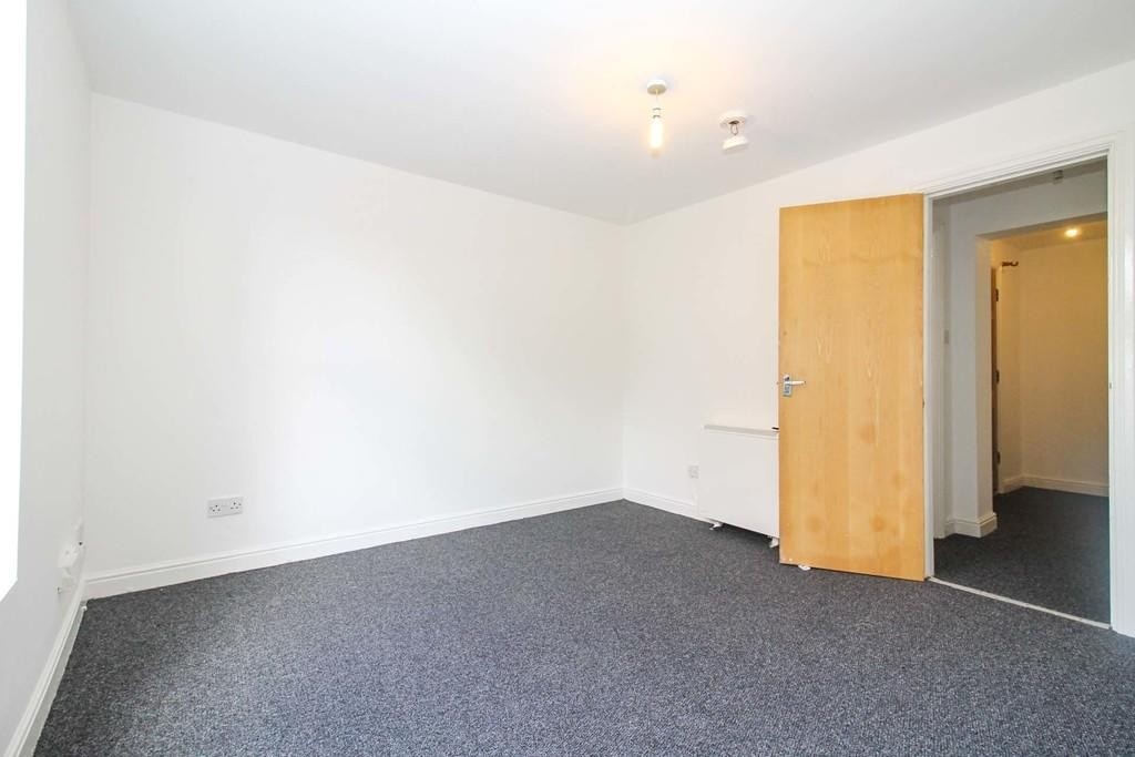 Additional image 7 of 1 Bed Flat, Hall Lane, LS12, N1 7GU