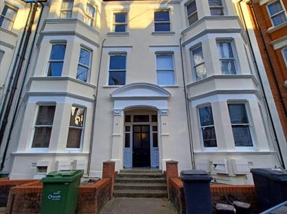 2 Bed Flat, Cranworth Gardens, SW9