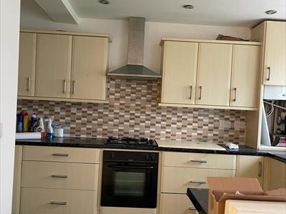 6 Bed Terraced House, Rayners Lane, HA2