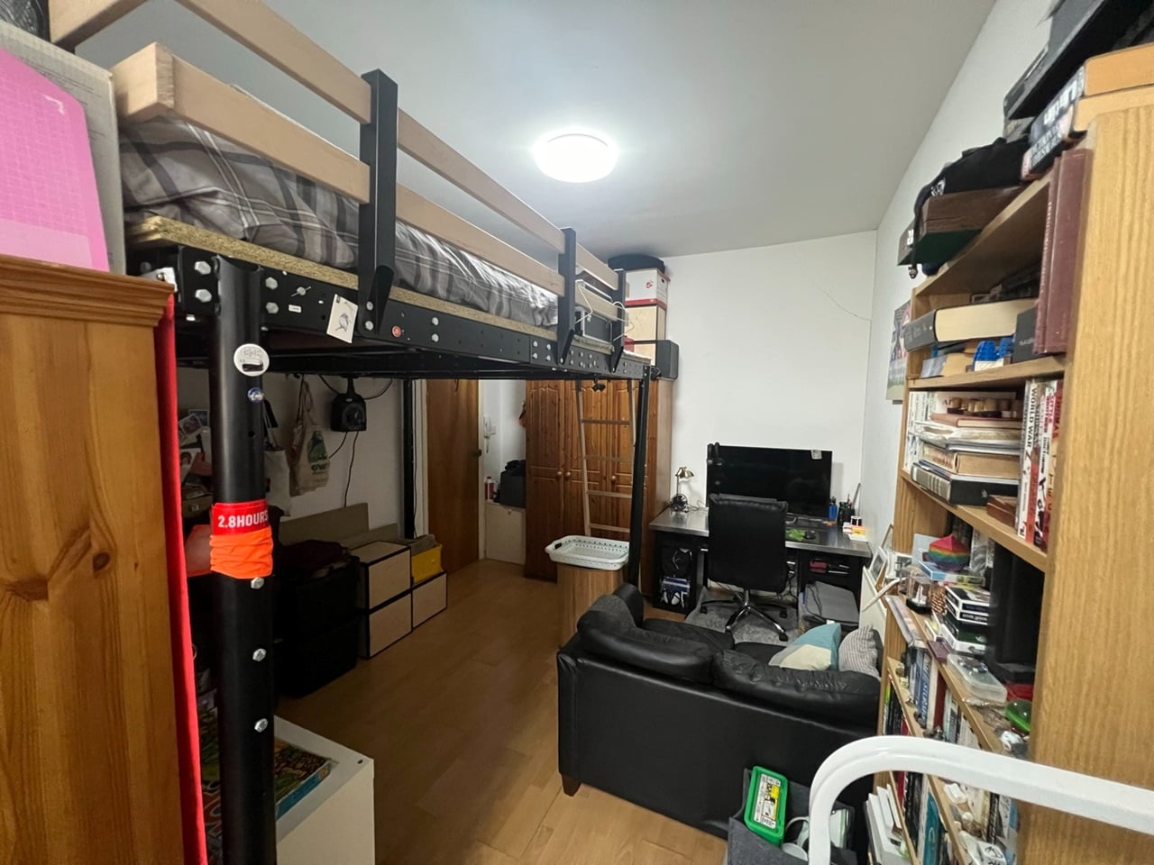 Studio Flat, Arthur Road, N7 photo 3