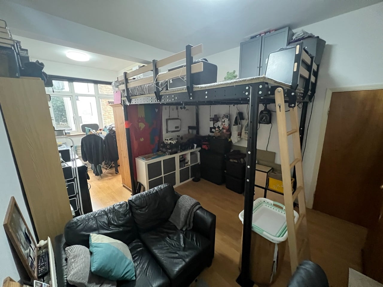 Studio Flat, Arthur Road, N7