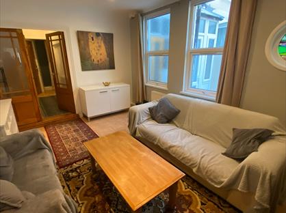 2 Bed Flat, North Road, CF14