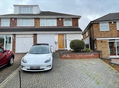 3 Bed Semi-Detached House, Wideacre Drive, B44