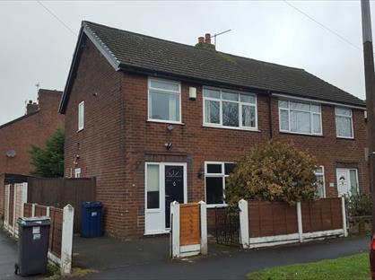 3 Bed Semi-Detached House, Cross Street, PR25