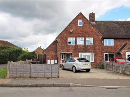 2 Bed Maisonette, Manor Road, PO10