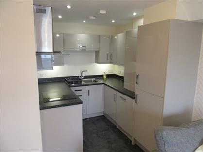 2 Bed Flat, St. Ediths Court, CM12