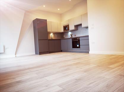 2 Bed Flat, Grainger Close, UB5