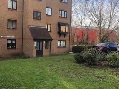 1 Bed Flat, Bradfield Court, RM19