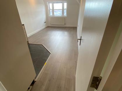 1 Bed Flat, High Street, EN8