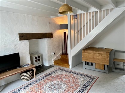 1 Bed Terraced House, Helston Road, TR10