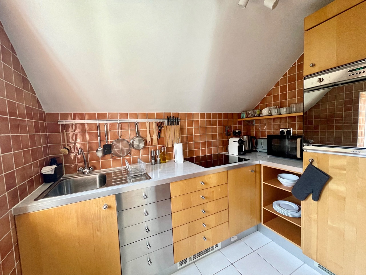 Tunbridge Wells 1 Bed Flat, Earls Road, TN4 To Rent Now for £1,000.